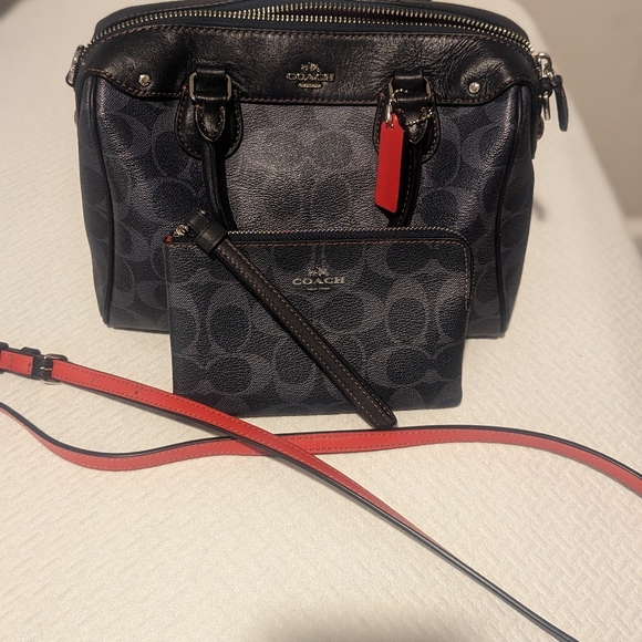 NWOT Coach mini bag and clutch combo - Picture 2 of 6